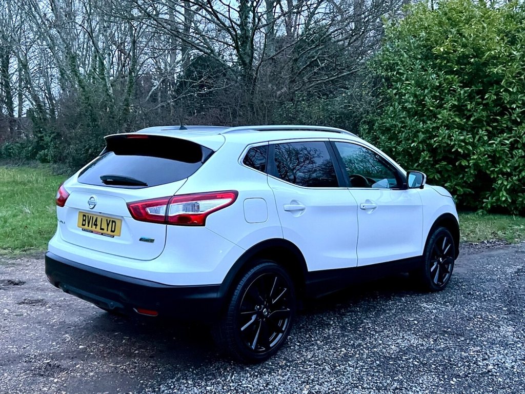 Used Nissan Qashqai 2014 for sale - 77048686: Photo 9