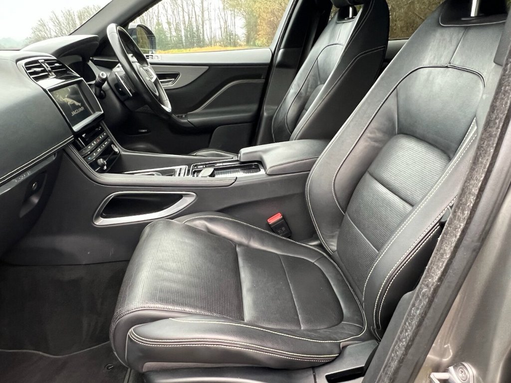 Used Jaguar F-Pace 2017 for sale - 77534155: Photo 48