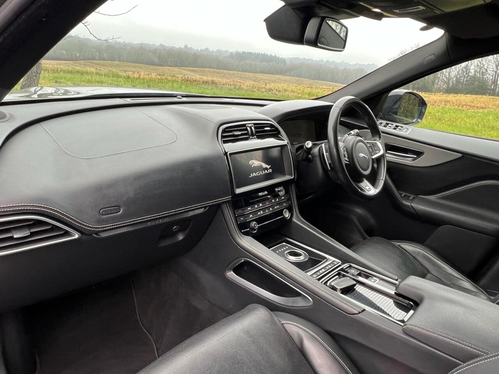 Used Jaguar F-Pace 2017 for sale - 77534155: Photo 50