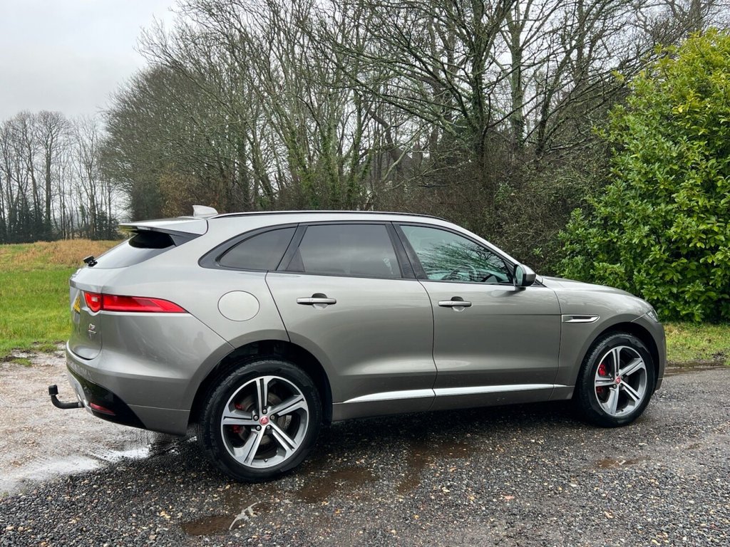 Used Jaguar F-Pace 2017 for sale - 77534155: Photo 8