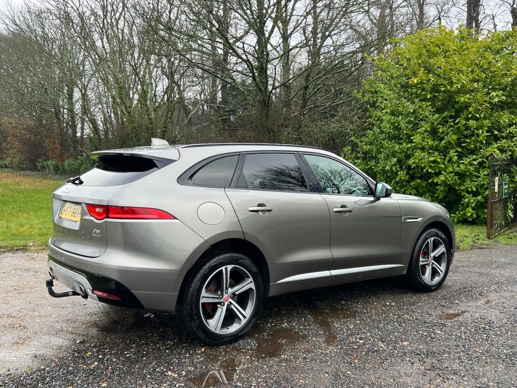 Used Jaguar F-Pace 2017 for sale - 77534155: Photo 9