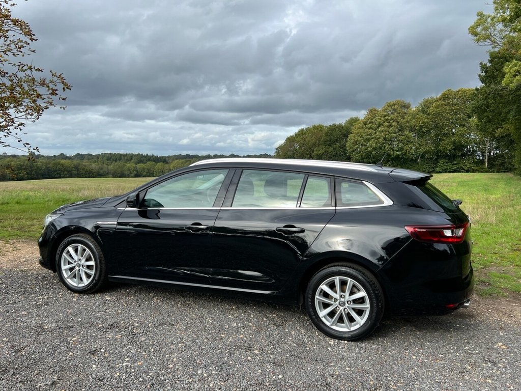 Used Renault Megane 2017 for sale - 76791614: Photo 16