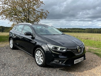 Used Renault Megane 2017 for sale - 76791614: Photo