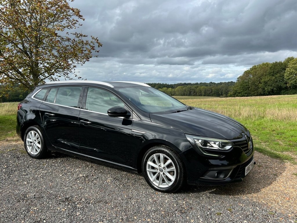 Used Renault Megane 2017 for sale - 76791614: Photo 3