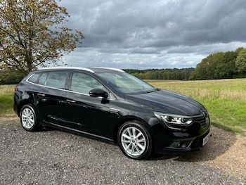 Used Renault Megane 2017 for sale - 76791614: Photo
