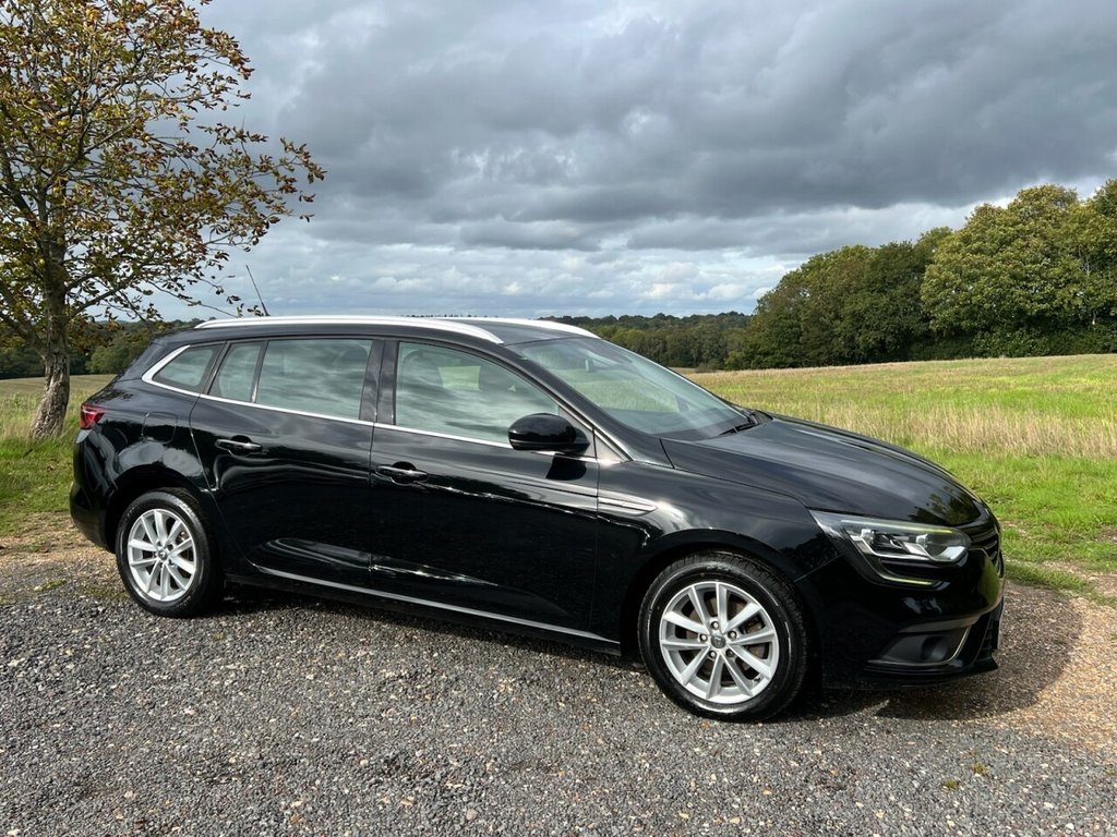Used Renault Megane 2017 for sale - 76791614: Photo 4