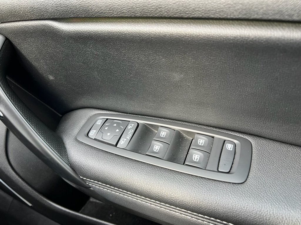 Used Renault Megane 2017 for sale - 76791614: Photo 46