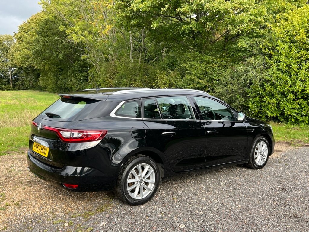 Used Renault Megane 2017 for sale - 76791614: Photo 8
