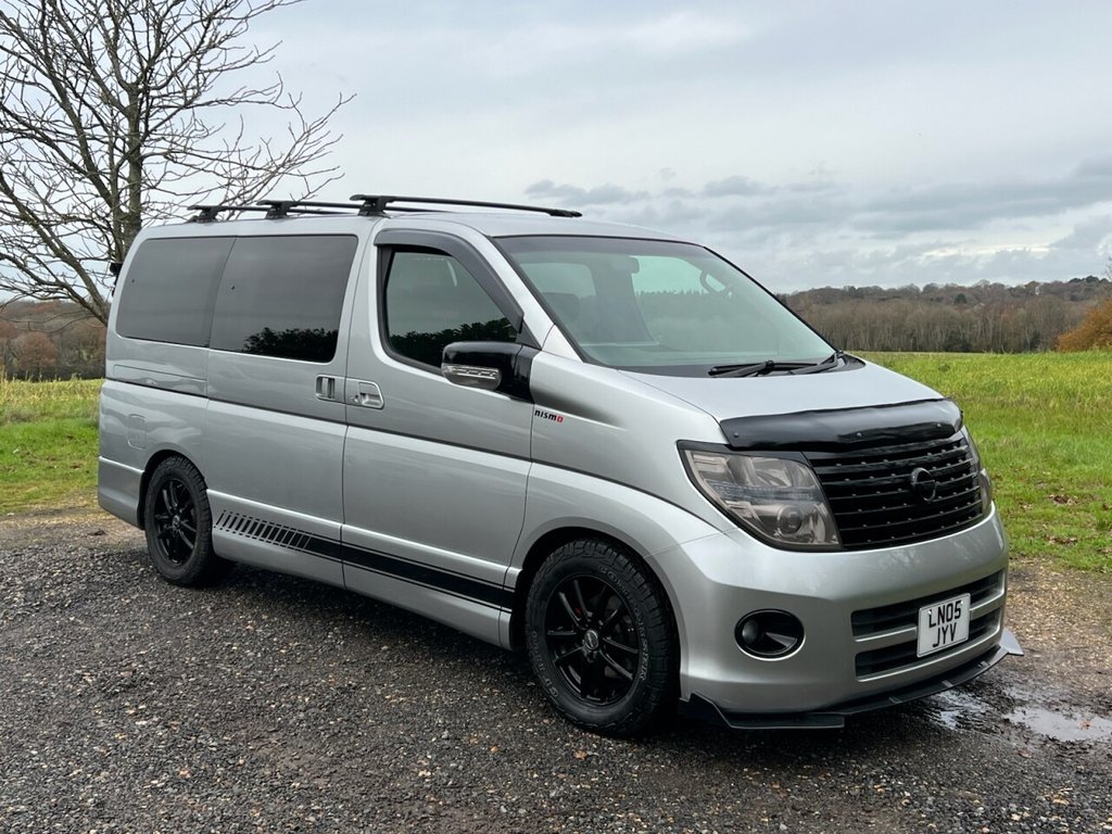 Used Nissan Elgrand 2021 for sale - 76840865: Photo 2