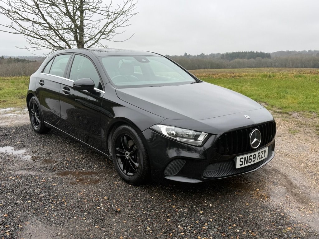 Used Mercedes-Benz A-Class 2019 for sale - 77608649: Photo 1