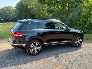 Used Volkswagen Touareg 2015 for sale - 79022873: Photo