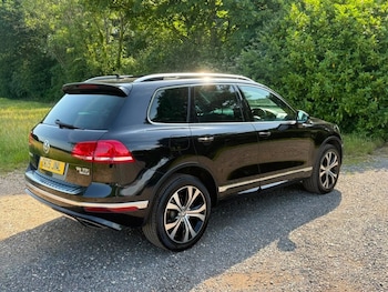 Used Volkswagen Touareg 2015 for sale - 79022873: Photo