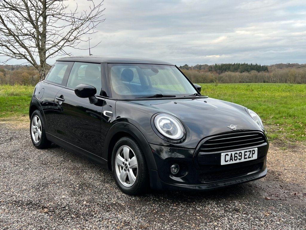 Used MINI Hatch 2019 for sale - 76791622: Photo 1