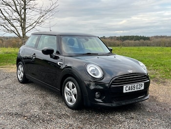 Used MINI Hatch 2019 for sale - 76791622: Photo