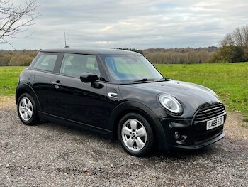 Used MINI Hatch 2019 for sale - 76791622: Photo