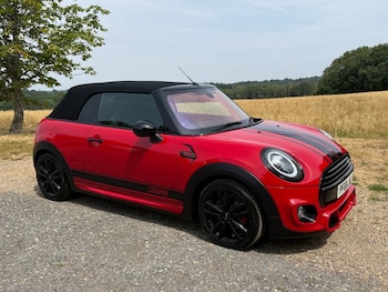 Used MINI Convertible 2018 for sale - 79313015: Photo