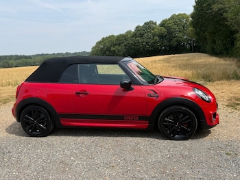 Used MINI Convertible 2018 for sale - 79313015: Photo
