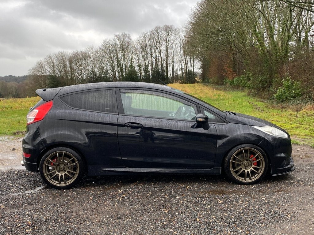 Used Ford Fiesta 2016 for sale - 77288092: Photo 4