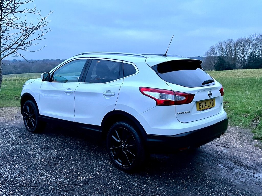 Used Nissan Qashqai 2014 for sale - 77089111: Photo 14