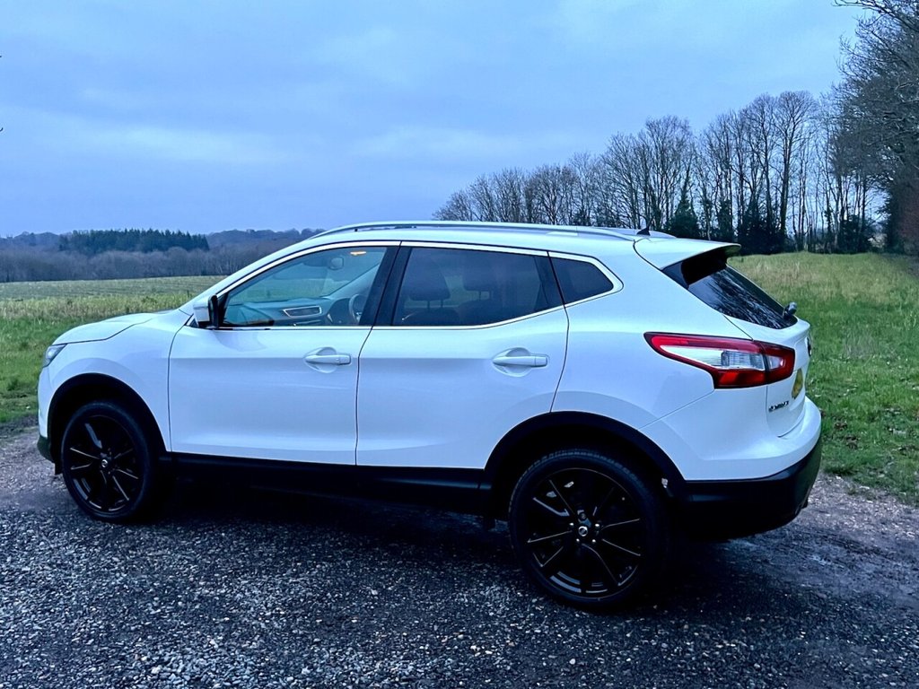 Used Nissan Qashqai 2014 for sale - 77089111: Photo 16