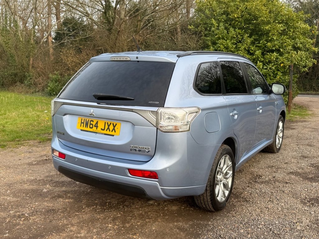 Used Mitsubishi Outlander 2015 for sale - 77764637: Photo 12