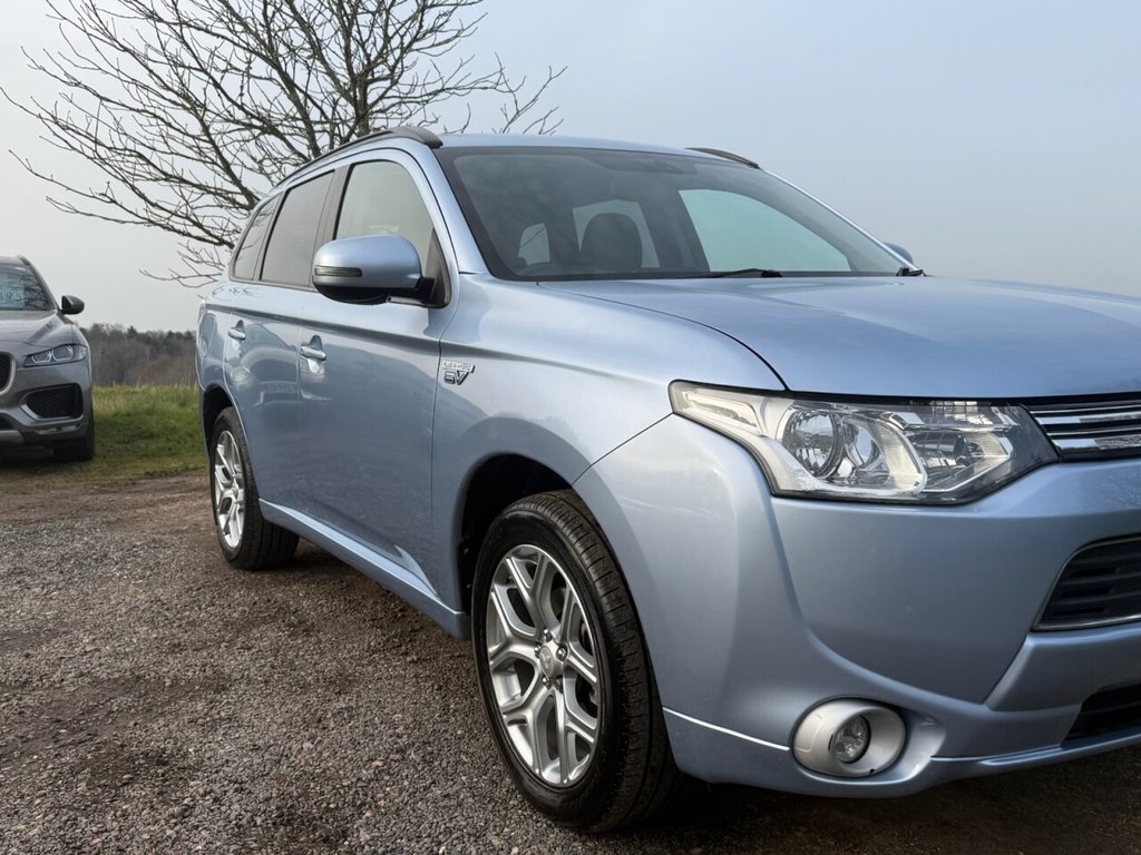 Used Mitsubishi Outlander 2015 for sale - 77764637: Photo 20