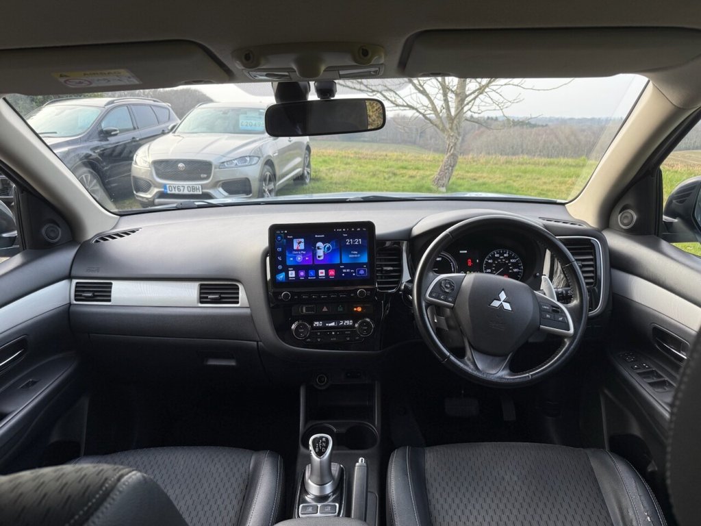 Used Mitsubishi Outlander 2015 for sale - 77764637: Photo 43