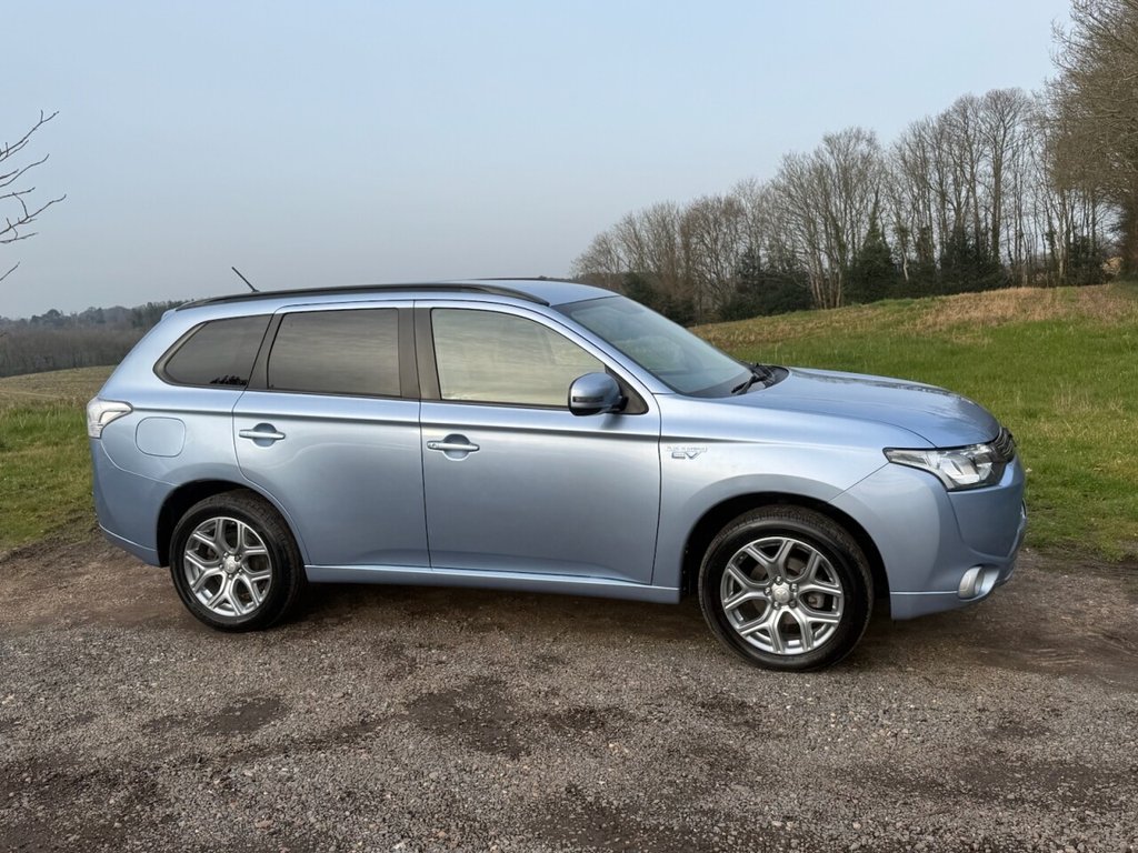 Used Mitsubishi Outlander 2015 for sale - 77764637: Photo 5