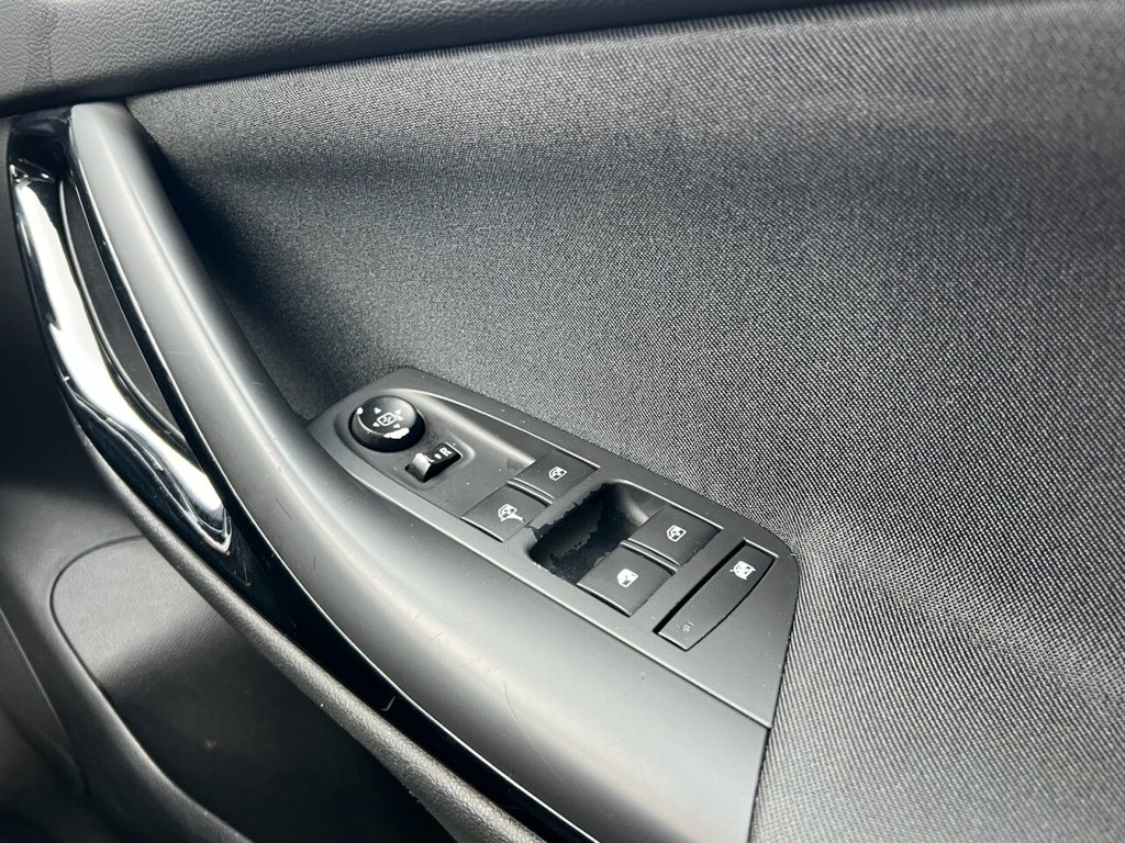 Used Vauxhall Astra 2019 for sale - 76791600: Photo 48