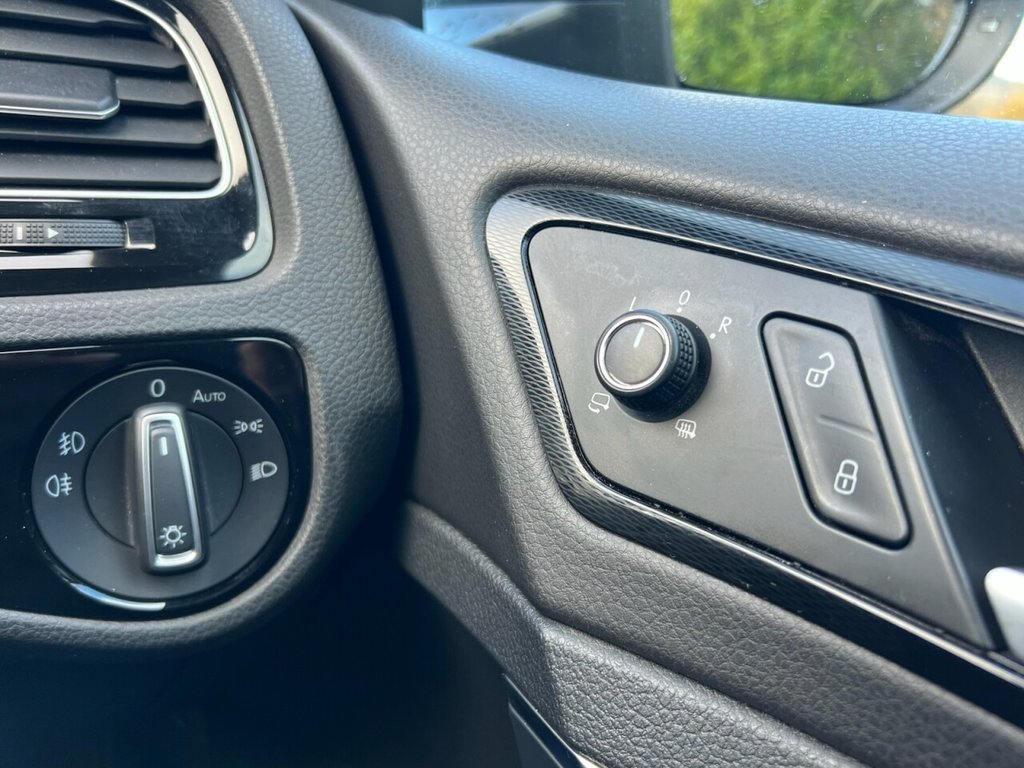 Used Volkswagen Golf 2014 for sale - 76791605: Photo 50