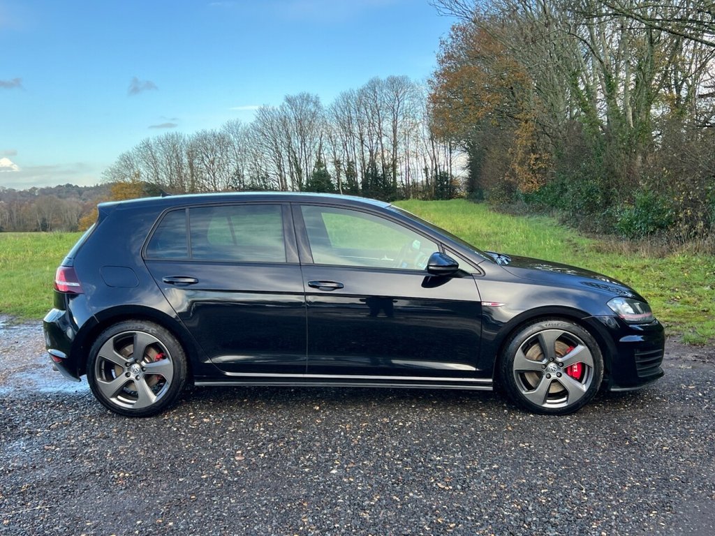 Used Volkswagen Golf 2014 for sale - 76791605: Photo 8