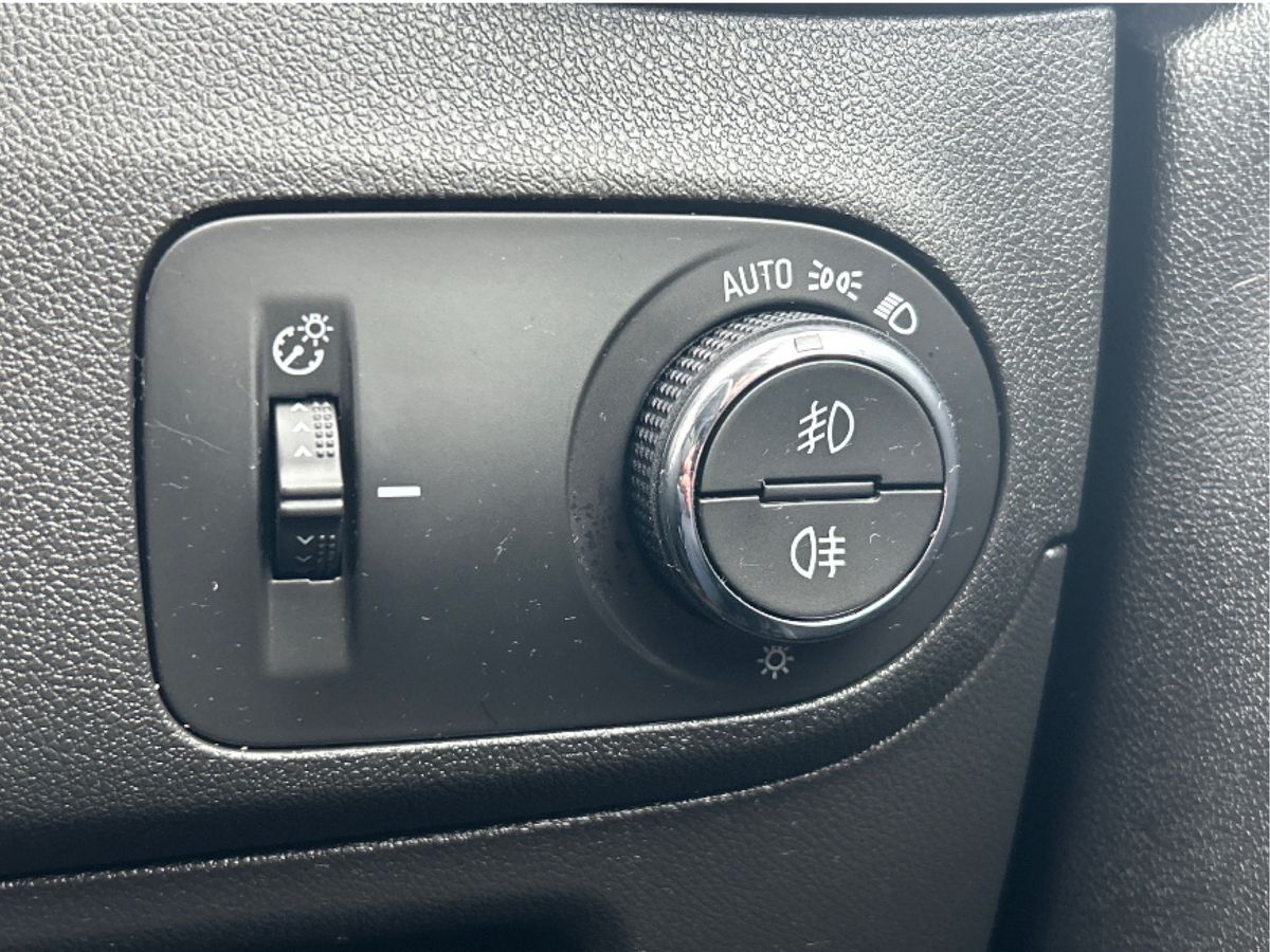 Used Vauxhall Crossland 2024 for sale - 76081643: Photo 30