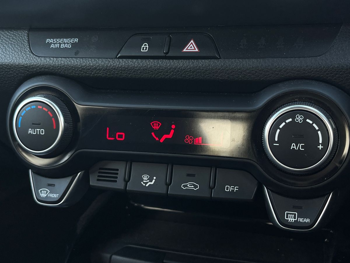 Used Kia Stonic 2023 for sale - 76542724: Photo 27