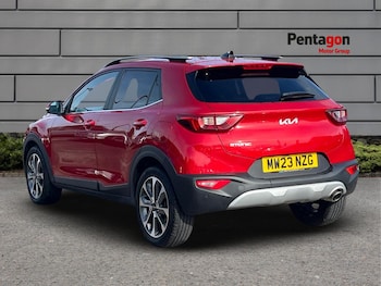 Used Kia Stonic 2023 for sale - 76542724: Photo