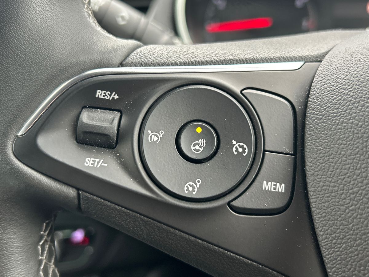 Used Vauxhall Crossland 2023 for sale - 76081636: Photo 25