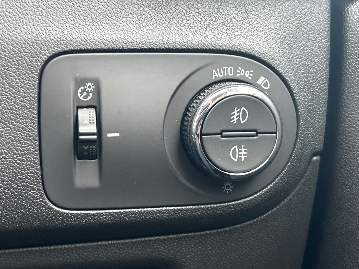 Used Vauxhall Crossland 2023 for sale - 76081636: Photo 29