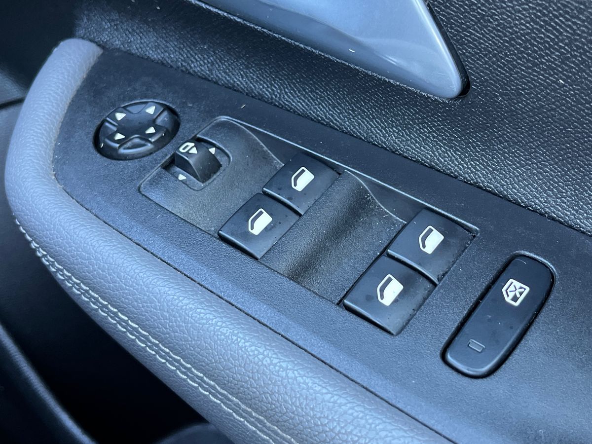Used Vauxhall Mokka-e 2022 for sale - 76010797: Photo 30