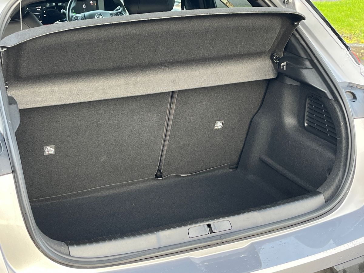 Used Vauxhall Mokka Electric 2022 for sale - 76718667: Photo 11