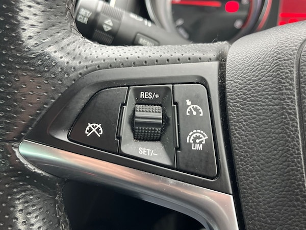 Used Vauxhall Zafira 2015 for sale - 76219515: Photo 24
