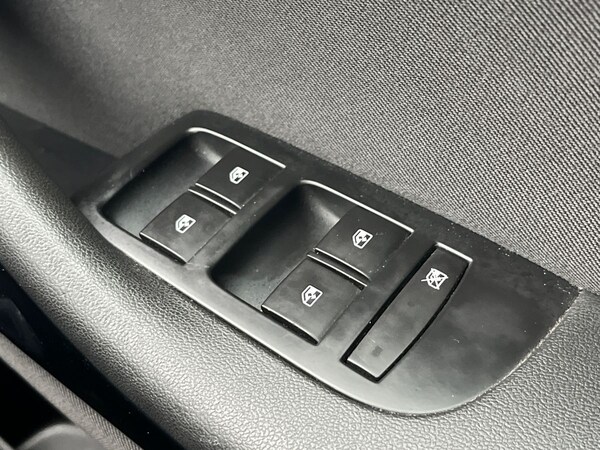 Used Vauxhall Zafira 2015 for sale - 76219515: Photo 26