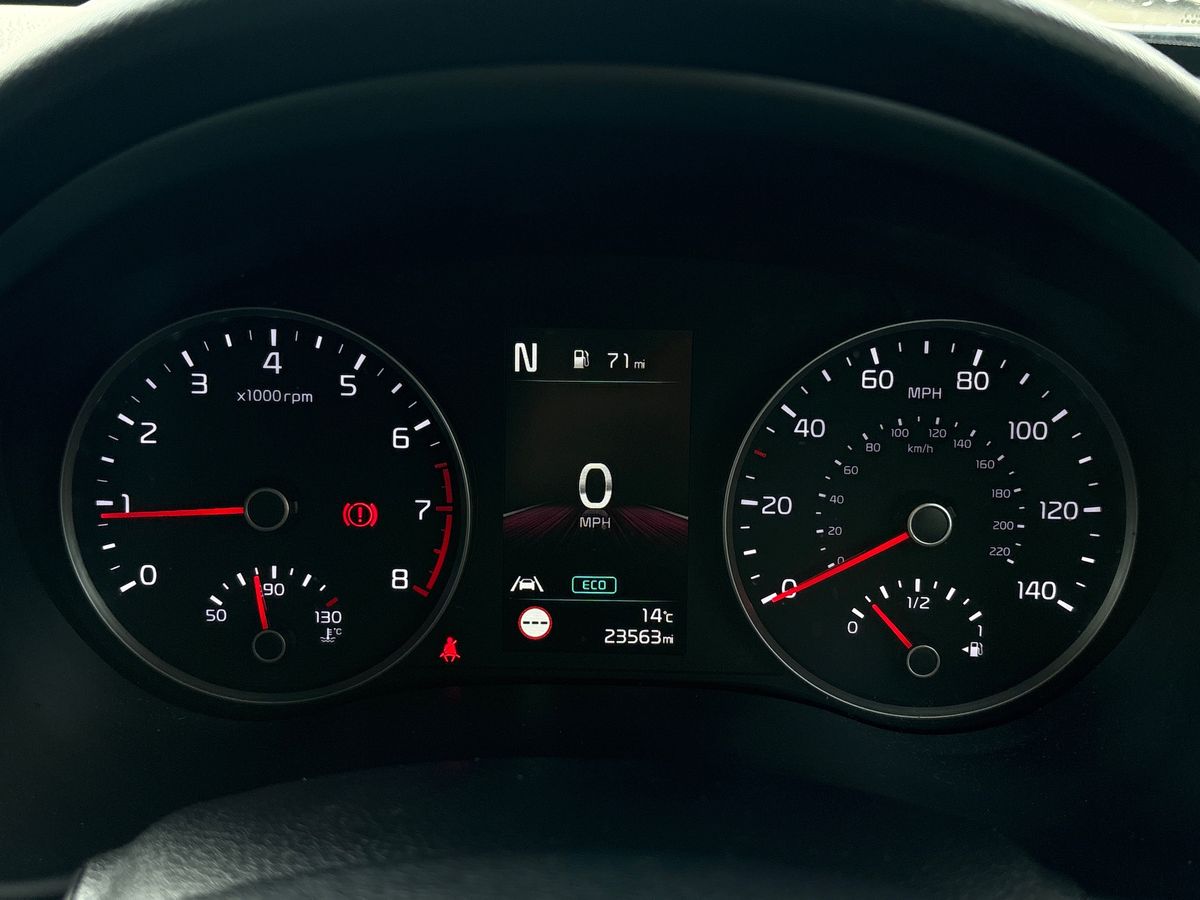 Used Kia Stonic 2022 for sale - 76542717: Photo 23