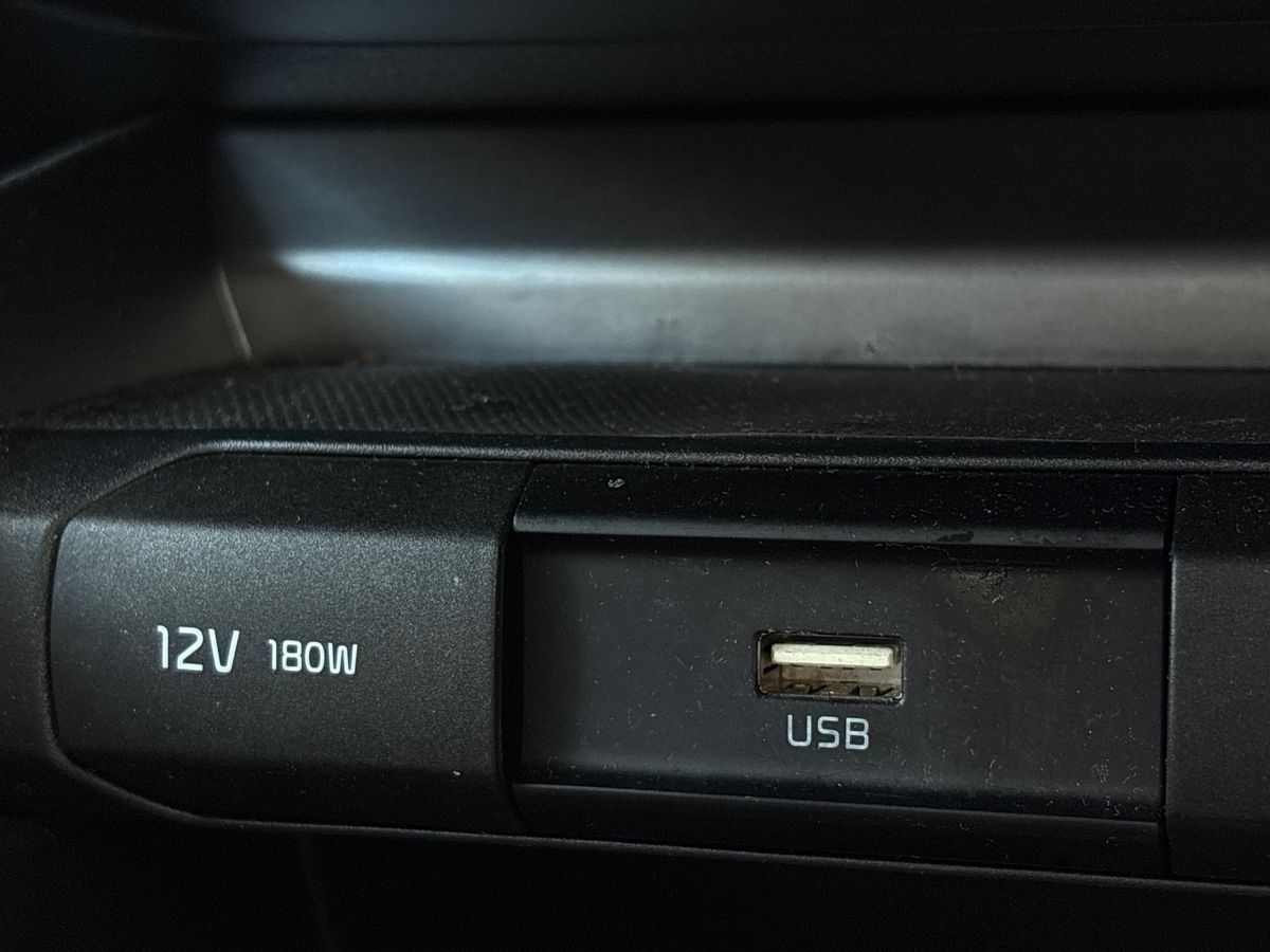 Used Kia Stonic 2022 for sale - 76542717: Photo 29