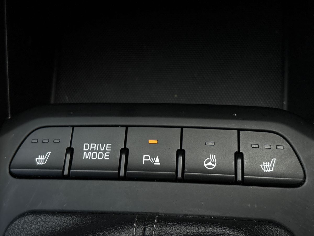 Used Kia Stonic 2022 for sale - 76542717: Photo 30