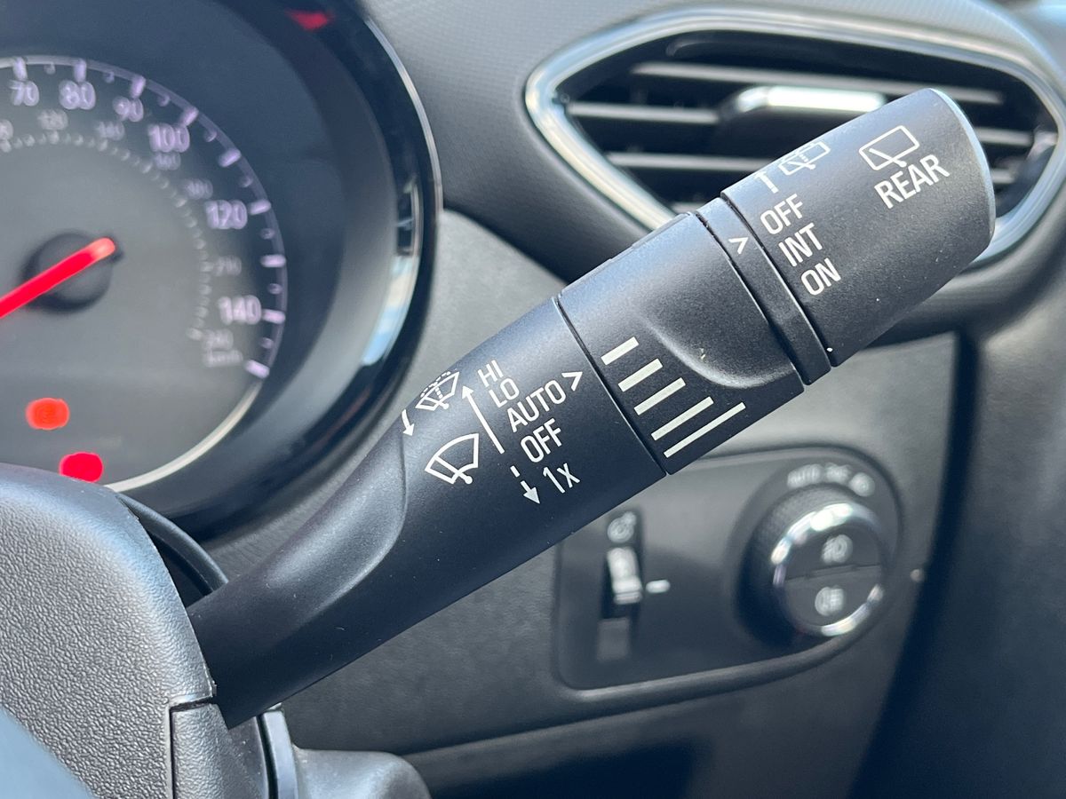 Used Vauxhall Crossland 2022 for sale - 76827819: Photo 28