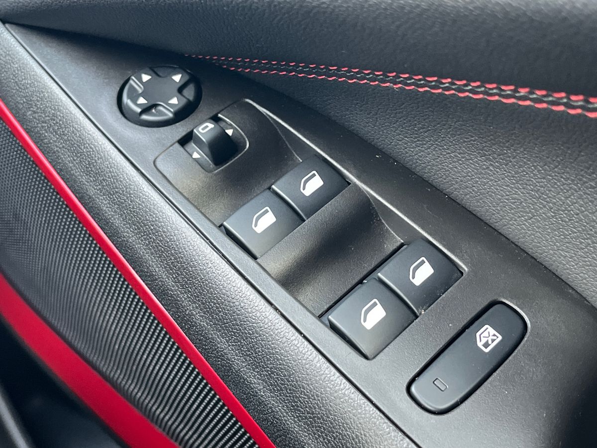 Used Vauxhall Crossland 2022 for sale - 76827819: Photo 30