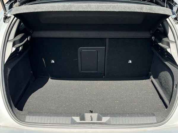 Used Vauxhall Astra 2024 for sale - 73679569: Photo 11