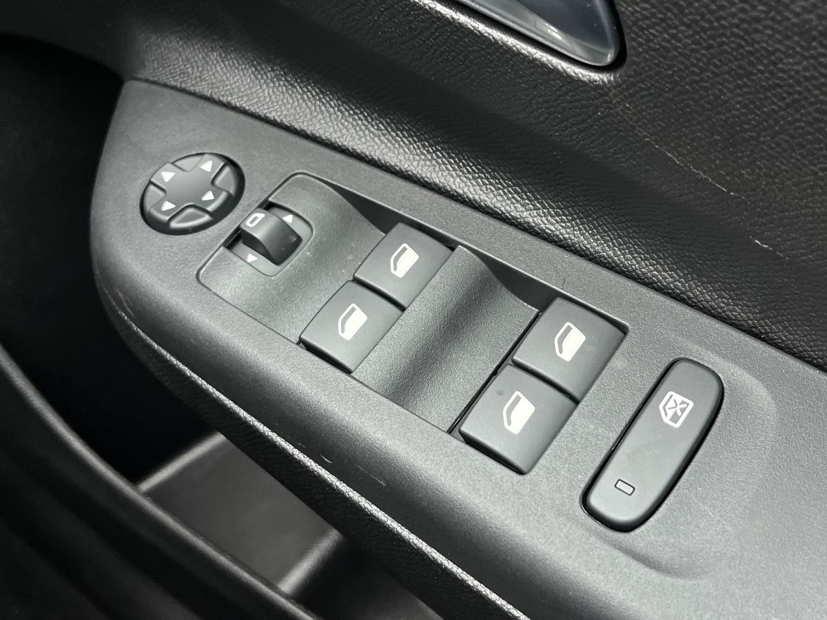 Used Vauxhall Corsa 2025 for sale - 76141320: Photo 29