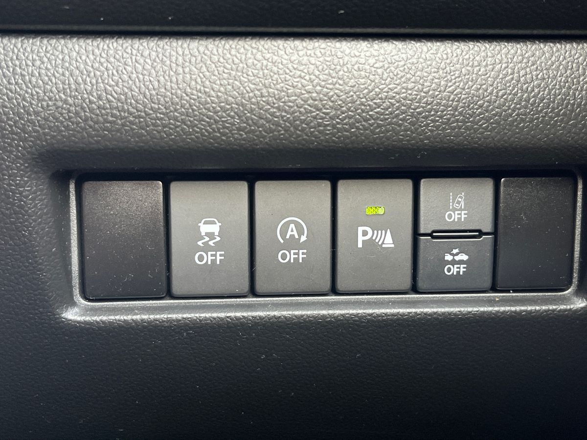 Used Suzuki Swift 2021 for sale - 76310495: Photo 28