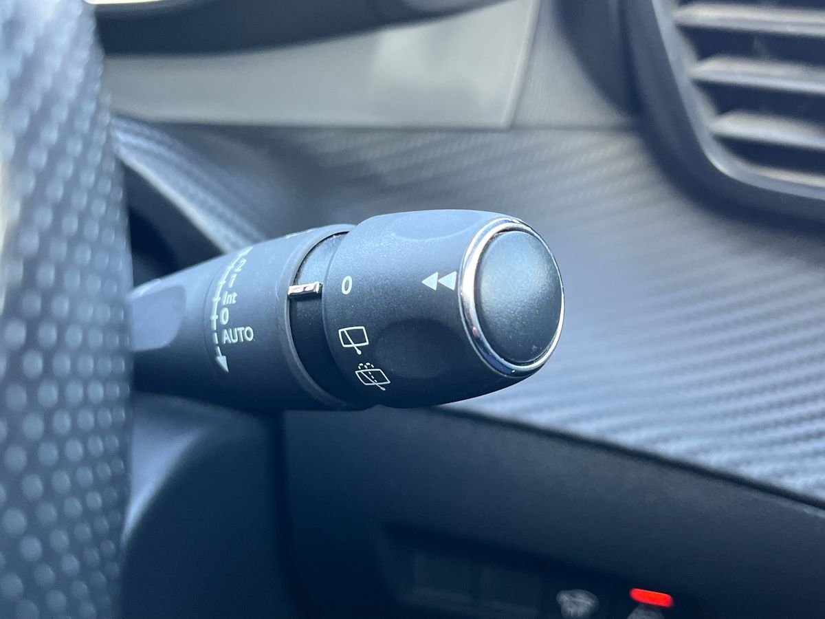 Used Peugeot 208 2020 for sale - 76407303: Photo 28