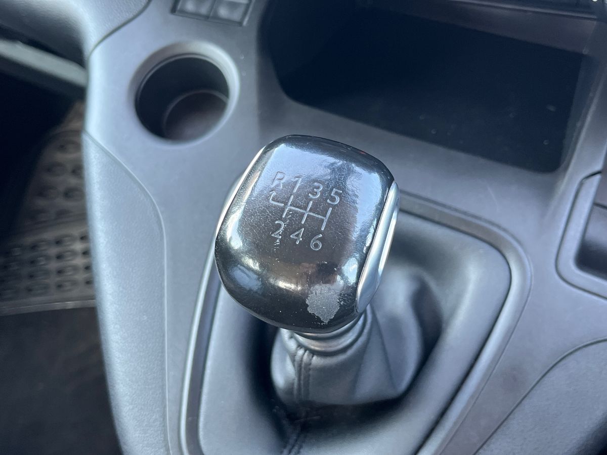 Vehicle 29